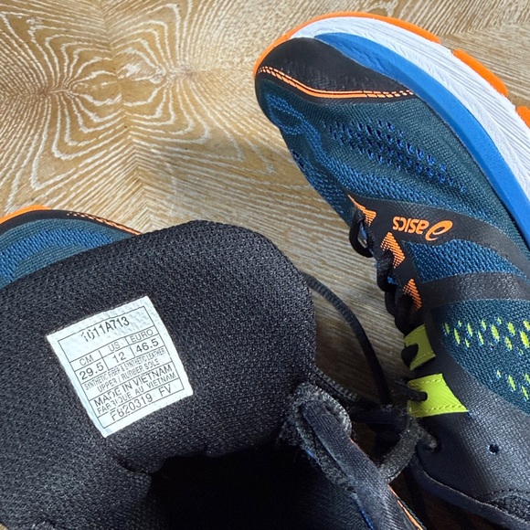 ASICS GT 2000 7 'Arise - Black Lake Drive' Black and Orange Running Sneakers 12 - Picture 9 of 9